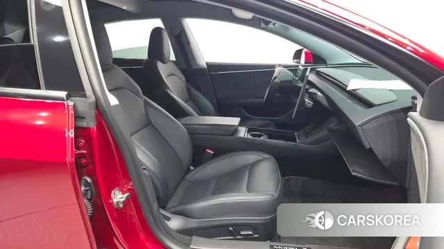 Tesla Model 3 2024 Красный из Кореи, фото 2