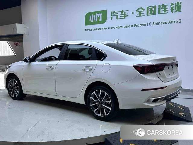 Kia K3 2022 Белый из Китая, фото 2