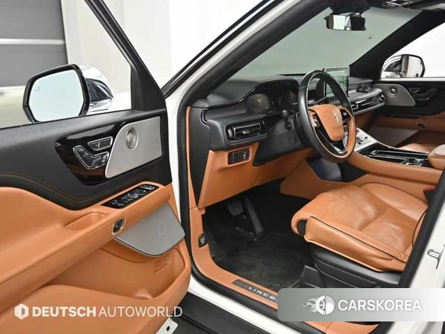 Lincoln Aviator 2nd generation 2021 Белый из Кореи, фото 2