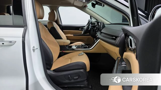 Kia Carnival 4th generation 2023 Белый из Кореи, фото 2