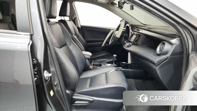 Toyota RAV4 2018 Серый из Кореи, фото 2