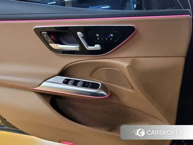 Mercedes-Benz E-Class W214 2024 Черный из Кореи, фото 2