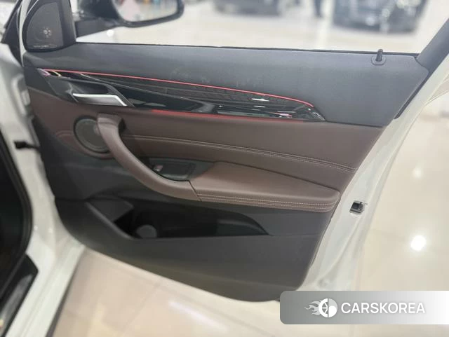 BMW X2 2023 Белый из Китая, фото 2