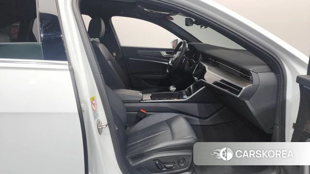 Audi A6 (C8) 2022 Белый из Кореи, фото 2