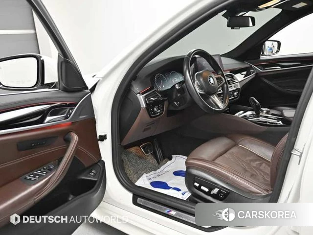BMW 5 Series (G30) 2019 Белый из Кореи, фото 2