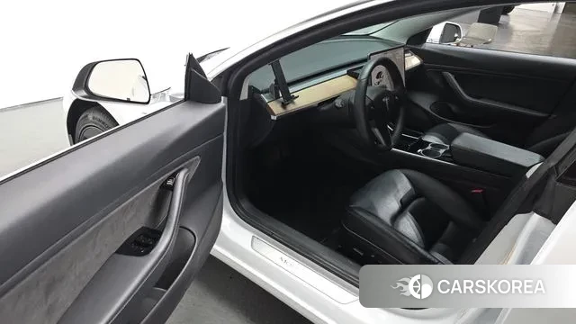 Tesla Model 3 2020 Белый из Кореи, фото 2