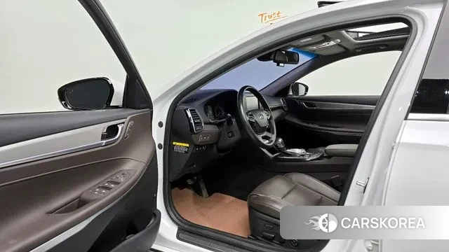 Hyundai Grandeur IG 2018 Белый из Кореи, фото 2