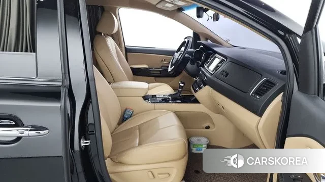 Kia The New Carnival 2019 Черный из Кореи, фото 2