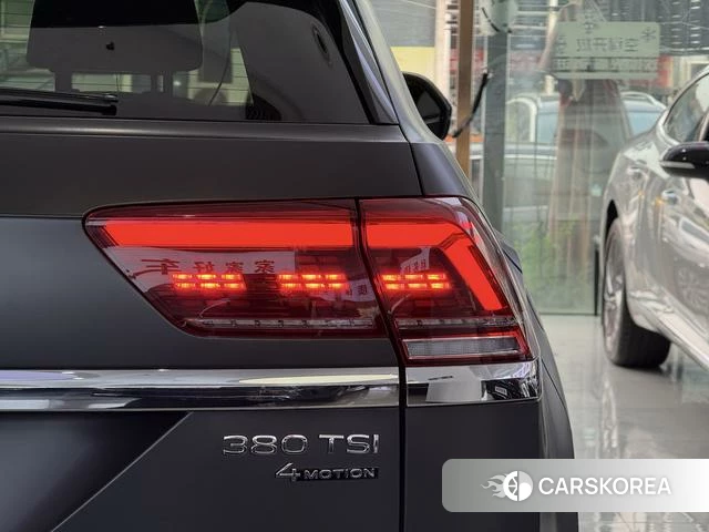 Volkswagen Tourang 2022 Темно-серый из Китая, фото 2