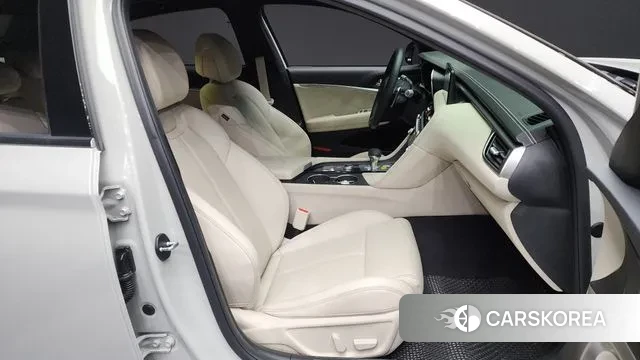 Genesis The New G70 2023 Серебристо-серый из Кореи, фото 2