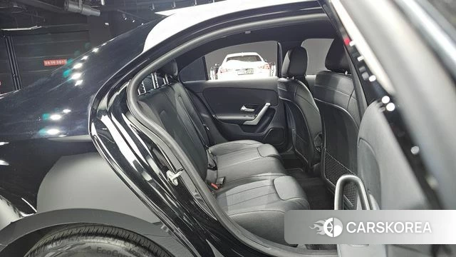 Mercedes-Benz A-Class W177 2021 Черный из Кореи, фото 2