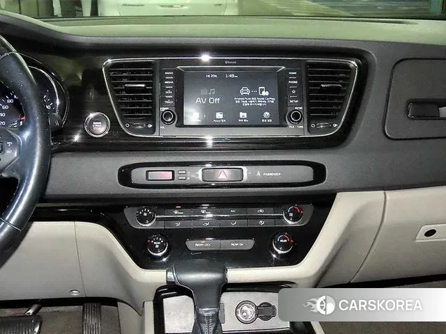 Kia The New Carnival 2018 Серый из Кореи, фото 2