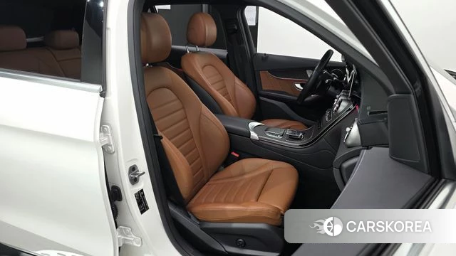 Mercedes-Benz GLC-Class X253 2022 Белый из Кореи, фото 2