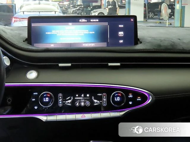 Genesis GV70 2021 Черный из Кореи, фото 2