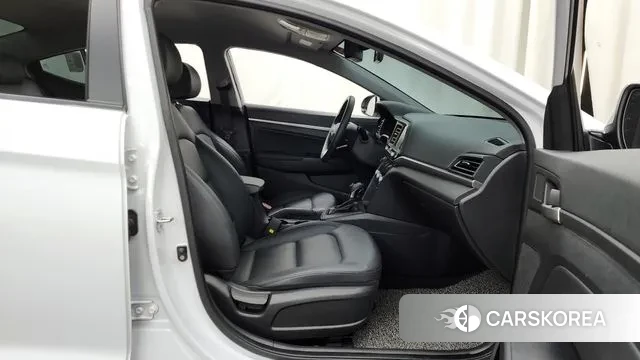 Hyundai The New Avante AD 2019 Белый из Кореи, фото 2