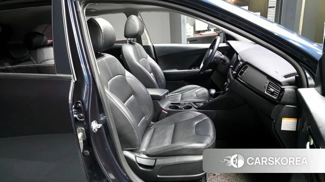 Kia Niro 2018 Синий из Кореи, фото 2