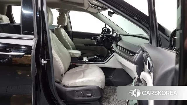 Kia Carnival 4th generation 2020 Черный из Кореи, фото 2