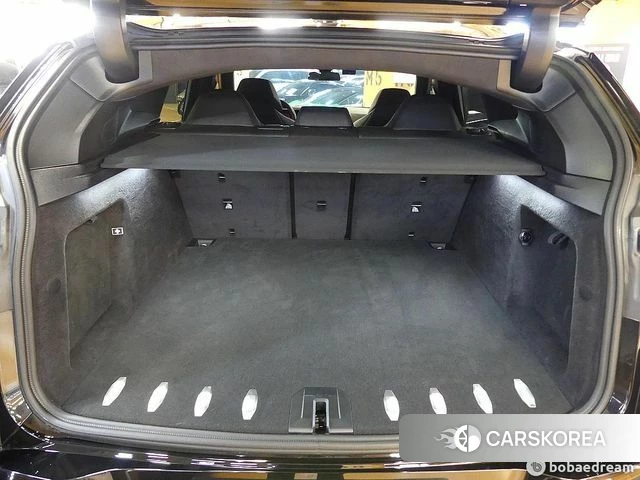 BMW XM (G09) 2023 Черный из Кореи, фото 2