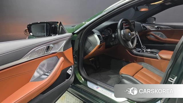 BMW 8 Series (G15) 2022 Зеленый из Кореи, фото 2