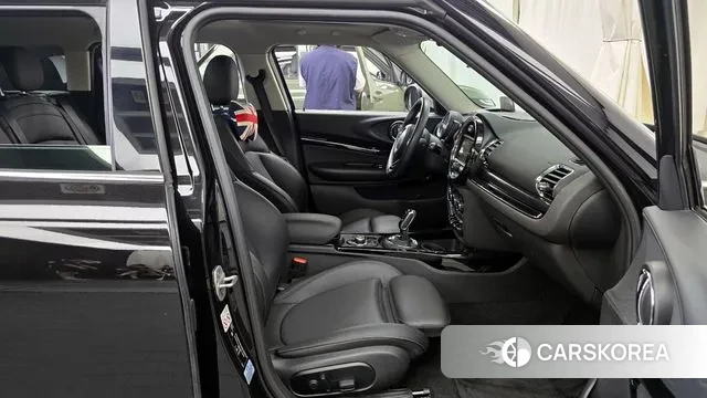 Mini Cooper Clubman 2020 Черный из Кореи, фото 2