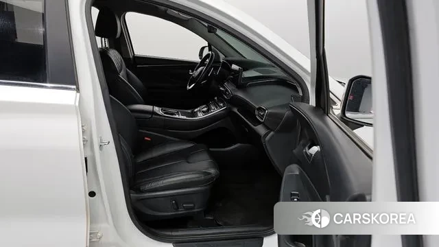 Hyundai The New Santa Fe 2023 Белый из Кореи, фото 2