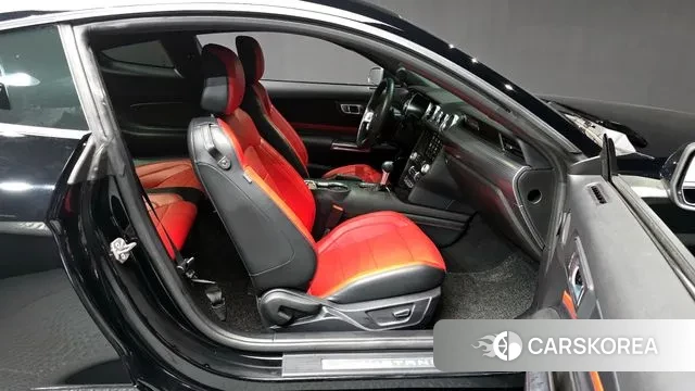 Ford Mustang 2019 Черный из Кореи, фото 2