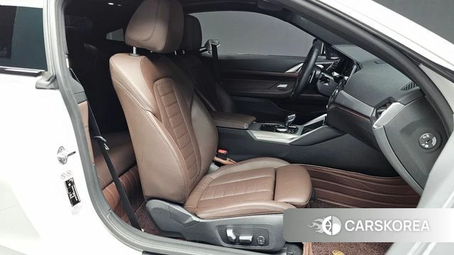 BMW 4 Series (G22) 2021 Белый из Кореи, фото 2