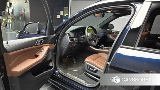 BMW X5 (G05) 2022 Черный из Кореи, фото 2