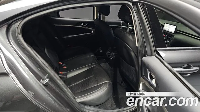 Genesis The New G70 id 2679188 из Кореи 2