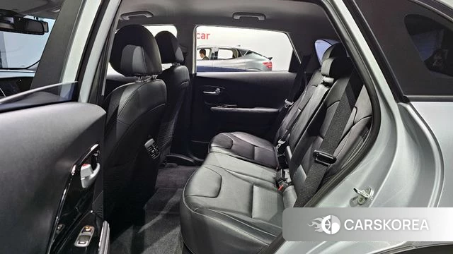 Kia Niro EV 2021 Серебряный из Кореи, фото 2