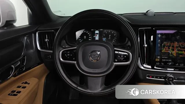Volvo V90 Cross-Country 2020 Белый из Кореи, фото 2