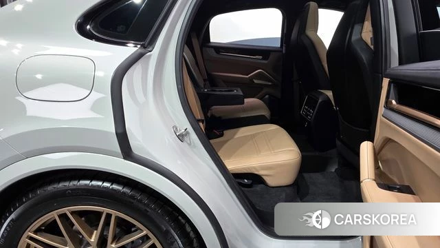 Porsche Cayenne (PO536) 2024 Серый из Кореи, фото 2