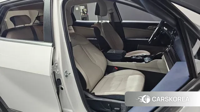 Kia Sportage 5th Generation 2024 Белый из Кореи, фото 2