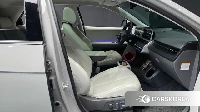 Hyundai Ionic 5 2021 Серебристо-серый из Кореи, фото 2