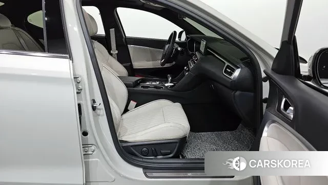 Genesis The New G70 2023 Серый из Кореи, фото 2