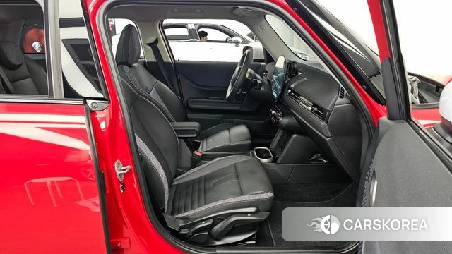 Mini Cooper C 4th generation 2025 Красный из Кореи, фото 2