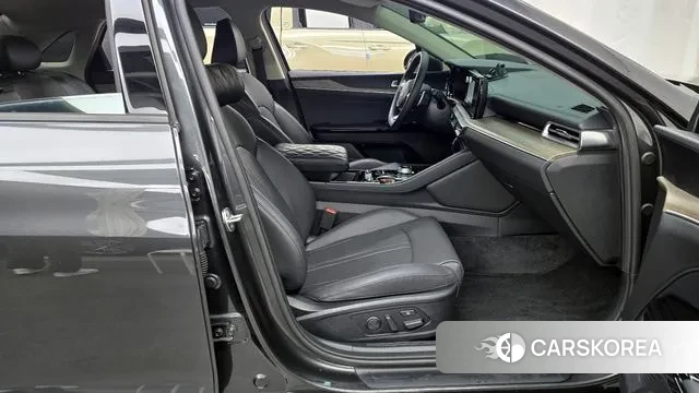 Kia K5 3rd generation 2023 Серый из Кореи, фото 2