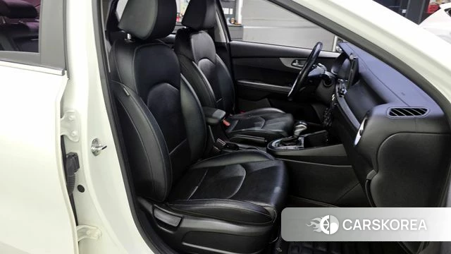 Kia Come New K3 2018 Белый из Кореи, фото 2