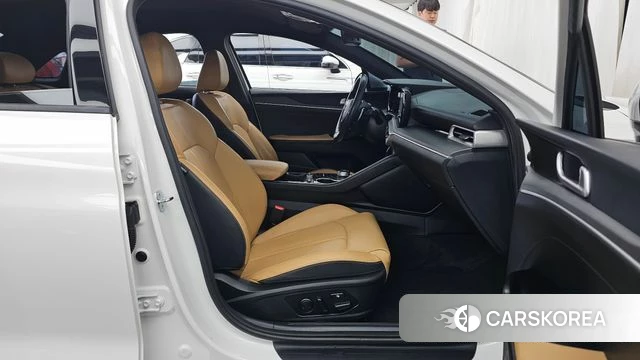 Kia K5 3rd generation 2023 Белый из Кореи, фото 2