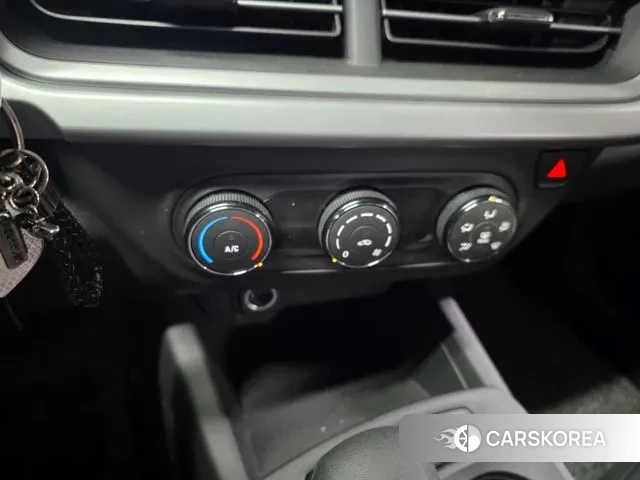 Chevrolet (GM Daewoo) Trax Crossover 2023 Белый из Кореи, фото 2