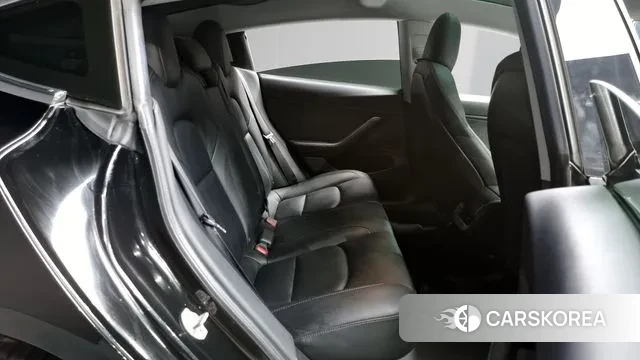 Tesla Model 3 2019 Черный из Кореи, фото 2