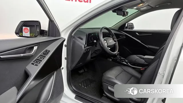 Kia Di Ol Nu Niro 2023 Белый из Кореи, фото 2