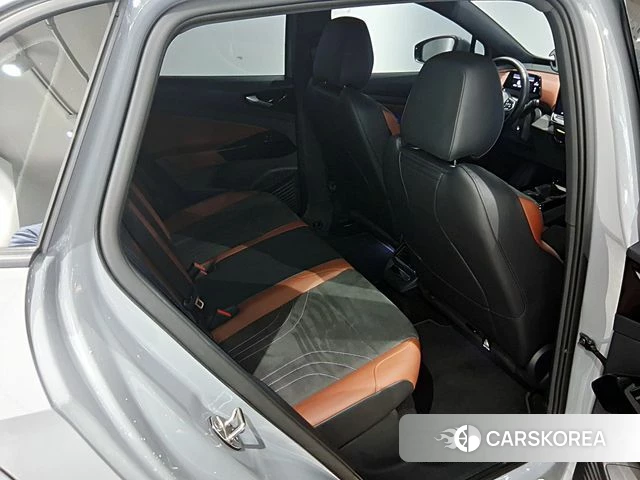 Volkswagen ID.4 2024 Серый из Кореи, фото 2