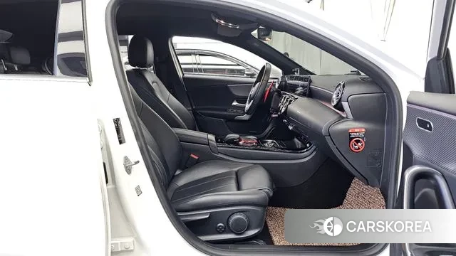 Mercedes-Benz A-Class W177 2021 Белый из Кореи, фото 2