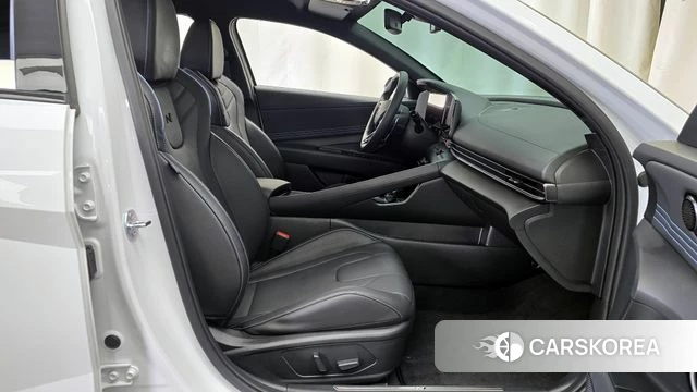 Hyundai The New Avante (CN7) 2024 Белый из Кореи, фото 2