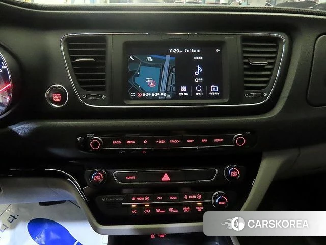 Kia The New Carnival 2018 Белый из Кореи, фото 2