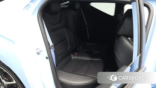 Hyundai Veloster (JS) 2018 Светло-серебряный цвет из Кореи, фото 2