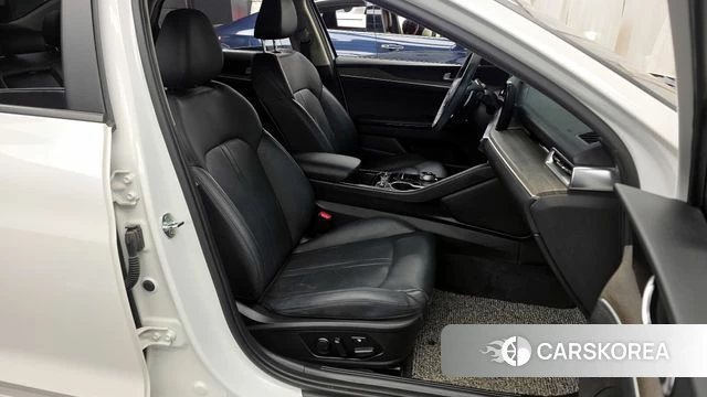 Kia K5 3rd generation 2020 Белый из Кореи, фото 2