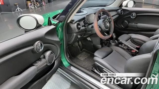 Mini Cooper 2021 Зеленый из Кореи, фото 2