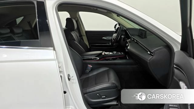 Genesis GV70 2022 Белый из Кореи, фото 2